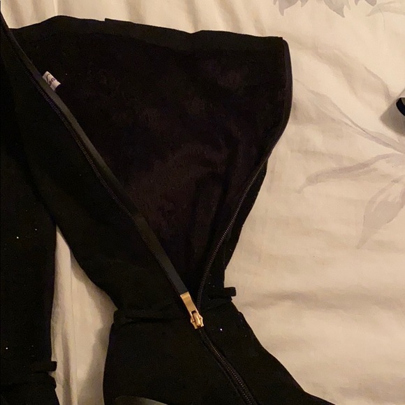 Nancy Li boots - Picture 3 of 3